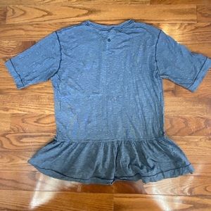 Lululemon peplum workout shirt